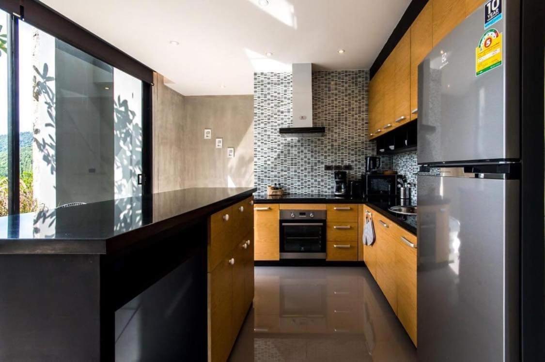 Tropical Hillside Kamala 2bedroom Appartement *